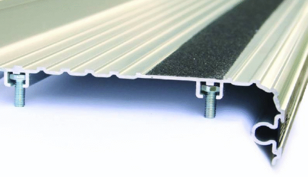 Ford Econoline Commercial Running Boards - Image 8
