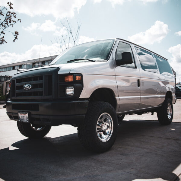 Ford Econoline E150 E250 E350 5’’ Suspension Lift Kit - Fox Performance Shocks - for up to 35" Tires - Image 2