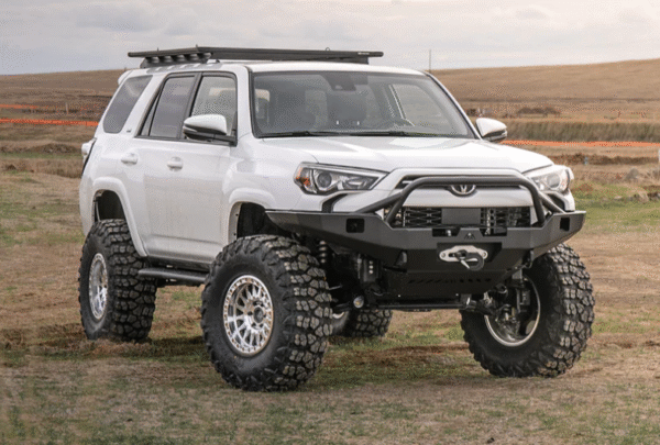 Toyota 4Runner Front Bumper 5th Gen (2014-2023) Hi-Lite Overland [PreRunner Bull Bar] - Image 3